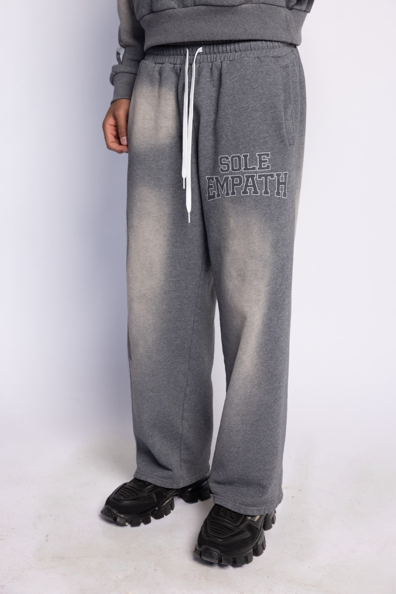 SE Grey Essential Pants